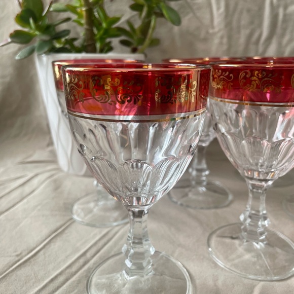 6  Pressed Glass Thumbprint Cordial Glasses Cranberry Band Gold Design - Picture 12 of 15